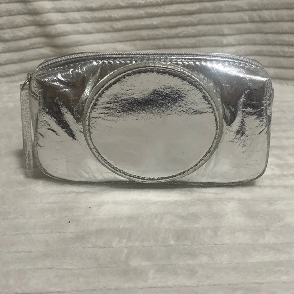 FREE GIFT WITH 1ST PURCHASE IN SHOW - Picture 1 of 5